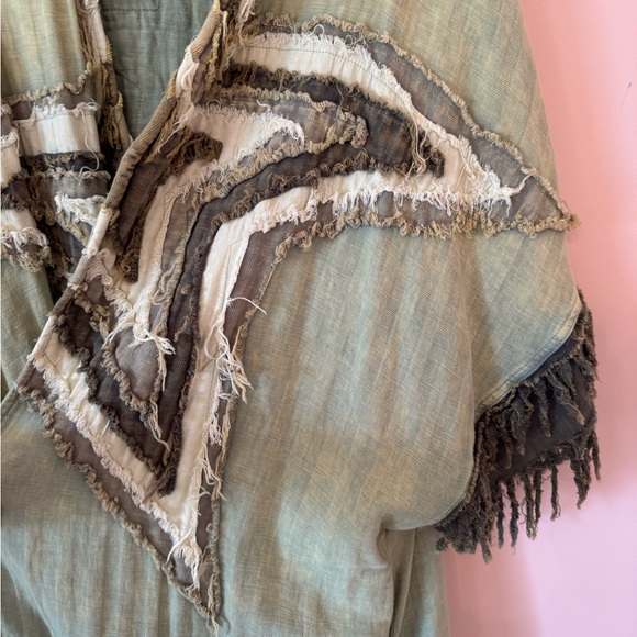 Beautiful Oli and Hali Star Duster with Fringe - Picture 8 of 9